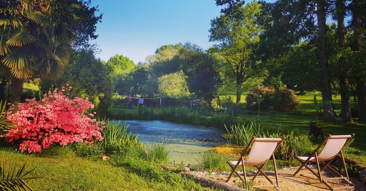 Le Vieux Moulin Gites - A Charming Stone Cottage With Garden View And Seasonal Pool Guégon Exteriör bild